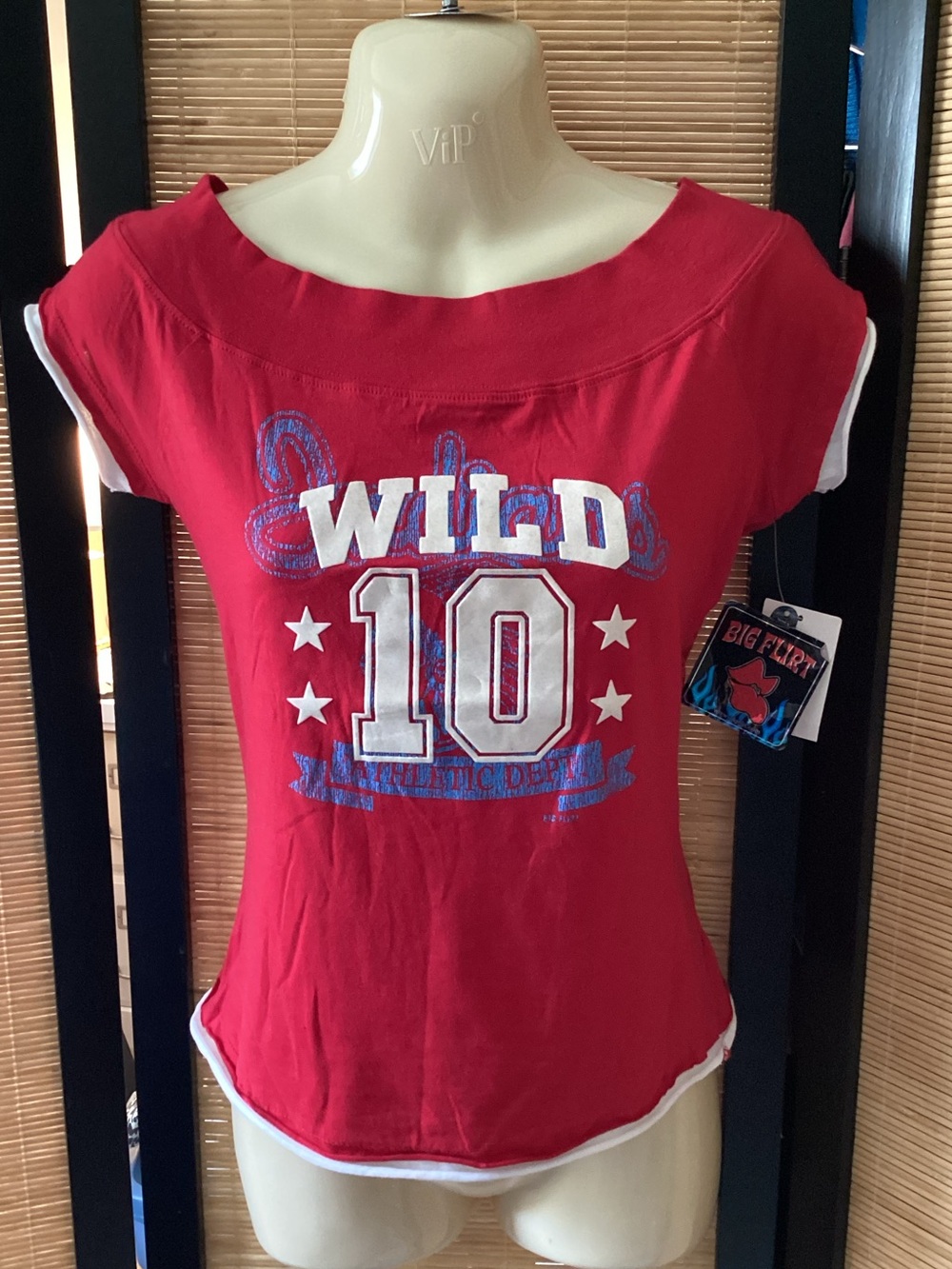 Vintage Y2K graphic tee Sz L Big Flirt t-shirt red white blue Wild Athletic